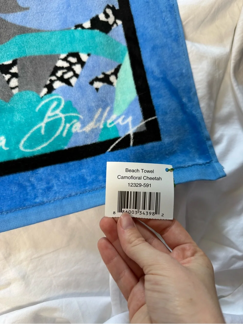 NWT Vera Bradley Camofloral Cheetah Beach Towel Retired Pattern